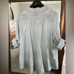 Anthropologie holding horses chambray blouse